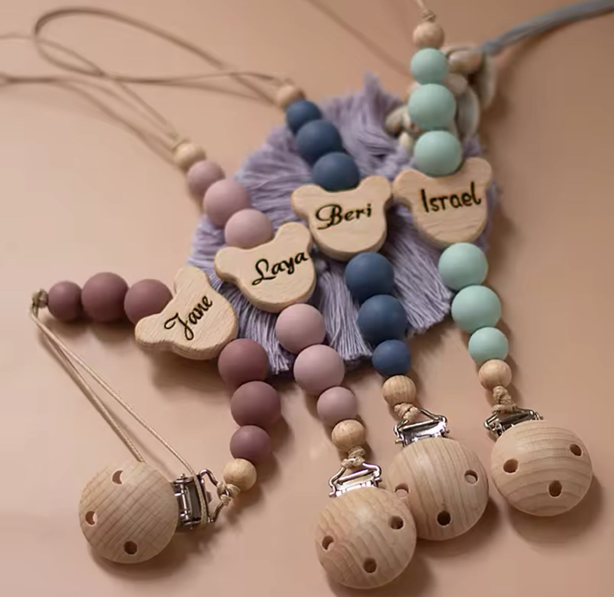 Attache tétine personnalisé /personalized pacifier clip